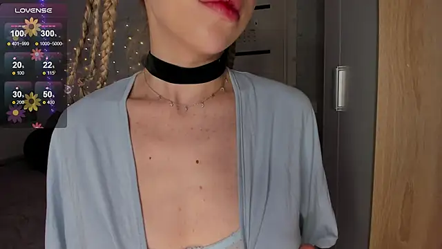 Snapshot of Hannah_Carr chatting on 02-20-25, 12:19 Hannah Carr online show from 02-20-25, 12:19