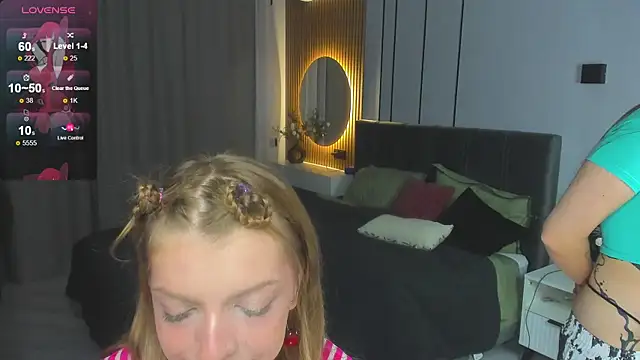 Snapshot of Hannah_Carr chatting on 11-16-25, 05:40 Hannah Carr online show from 11-16-25, 05:40