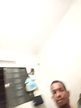 Snapshot of Ursonego chatting on 11-04-25, 10:42 Ursonego online show from 11-04-25, 10:42