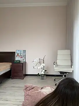 Snapshot of Hott_Lolla chatting on 01-27-25, 10:06 Hott Lolla online show from 01-27-25, 10:06