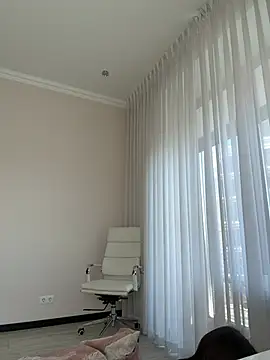 Snapshot of Hott_Lolla chatting on 02-25-25, 10:15 Hott Lolla online show from 02-25-25, 10:15