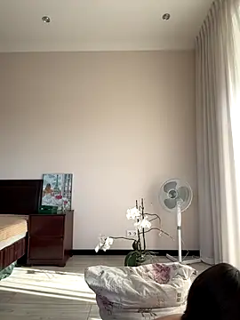 Snapshot of Hott_Lolla chatting on 09-14-25, 06:45 Hott Lolla online show from 09-14-25, 06:45