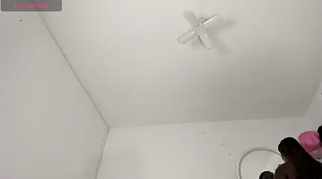 Snapshot of Akanecox chatting on 02-01-25, 10:44 Akanecox online show from 02-01-25, 10:44