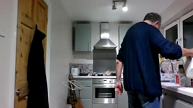 jimmybenido online show from 12-19-24, 05:18