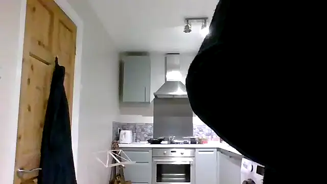 jimmybenido online show from 12-29-24, 05:01