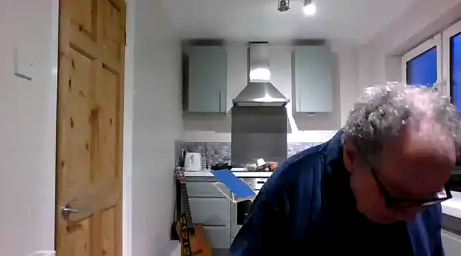 jimmybenido online show from 01-27-25, 05:15