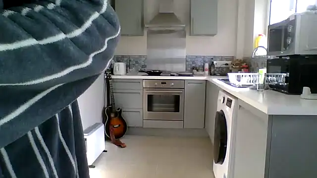 jimmybenido online show from 06-12-26, 04:39