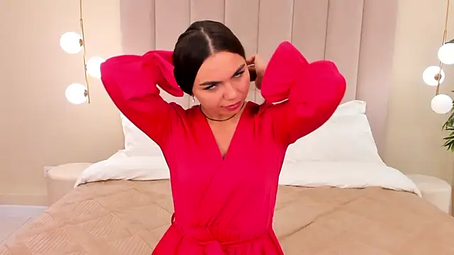 CamillaLarson online show from 02-18-25, 09:10