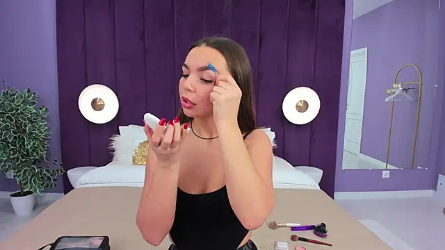 CamillaLarson online show from 02-25-25, 03:09