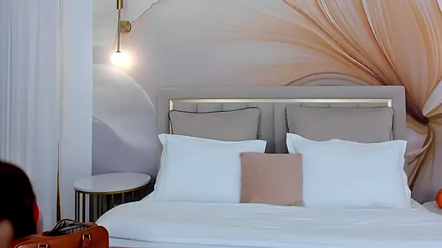 CamillaLarson online show from 10-15-25, 03:06