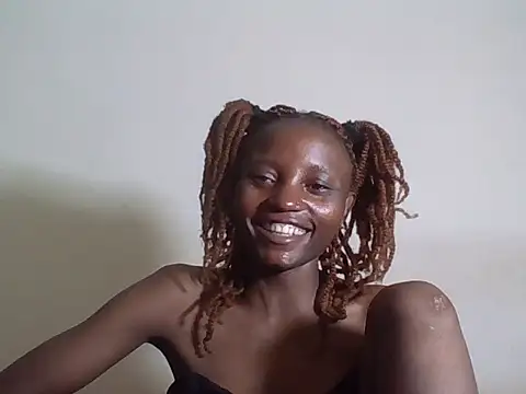 Snapshot of SexyNeedle22 chatting on 05-21-26, 07:54 SexyNeedle22 online show from 05-21-26, 07:54