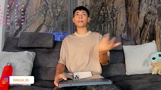 Daviid laidd online show from 04-08-26, 07:25