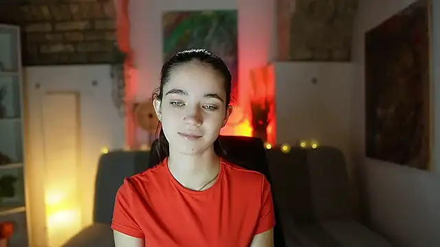 Gia Paige18 online show from 02-25-25, 09:09