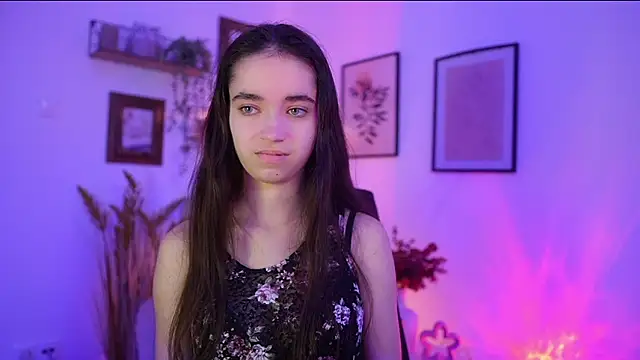 Gia Paige18 online show from 11-01-25, 09:22