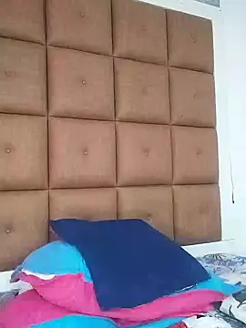 ELLA KELLY online show from 02-26-25, 06:21