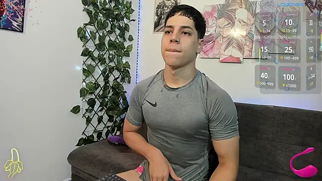 jonathanjoestar  online show from 02-07-25, 07:38