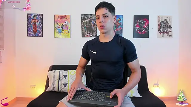 jonathanjoestar  online show from 12-19-25, 09:55