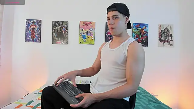 jonathanjoestar  online show from 03-23-26, 09:41