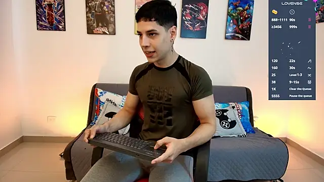 jonathanjoestar  online show from 06-18-26, 09:19
