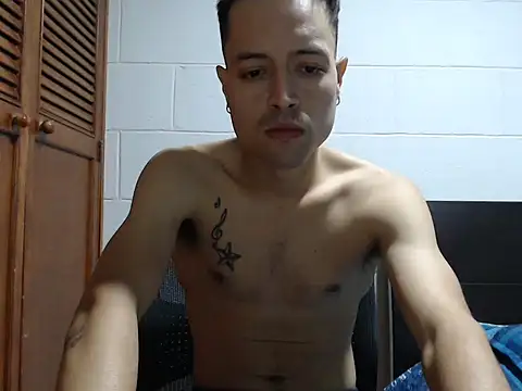 Snapshot of dimitriquiet05 chatting on 02-14-26, 08:22 dimitriquiet05 online show from 02-14-26, 08:22