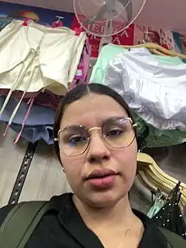 lalilamassu1 online show from 02-04-25, 08:28