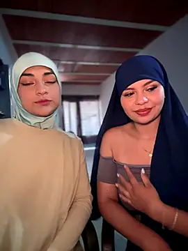 lalilamassu1 online show from 09-18-25, 07:27