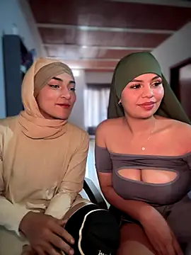 lalilamassu1 online show from 09-25-25, 03:16