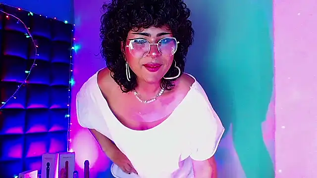 kuromi69 online show from 12-21-24, 08:18