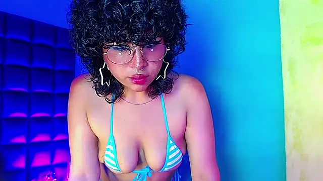 kuromi69 online show from 03-02-25, 05:14