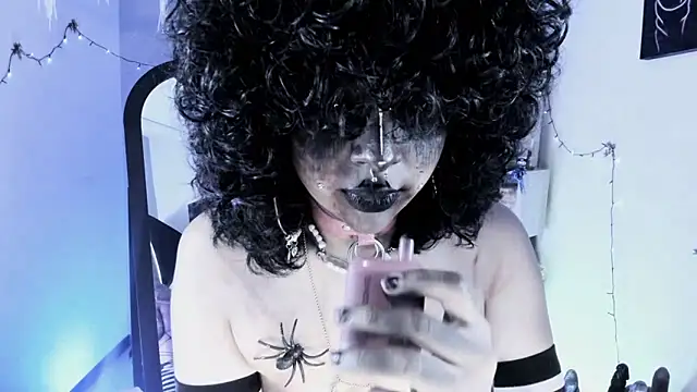 kuromi69 online show from 02-11-26, 06:29