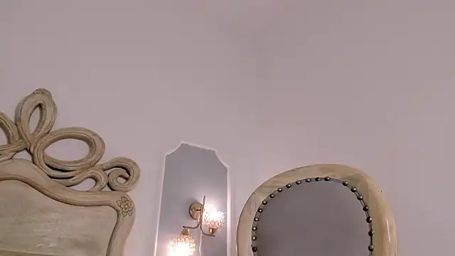 Sara  Williams online show from 09-20-25, 03:40