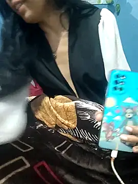 Snapshot of Angel_Anamika chatting on 01-12-26, 10:15 Angel Anamika online show from 01-12-26, 10:15