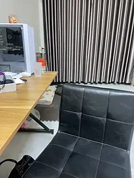 Louis Baby online show from 12-28-24, 01:59