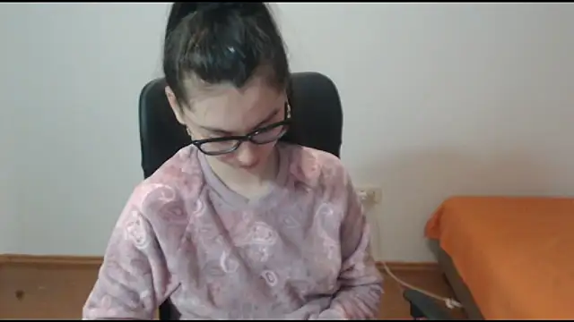 CuteJollie4U online show from 02-04-25, 03:57