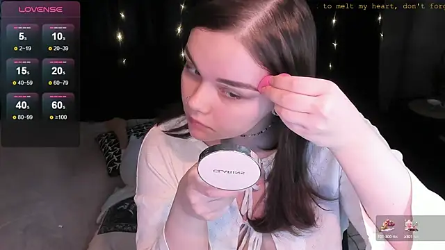 Snapshot of EvaBae chatting on 12-26-24, 09:33 EvaBae online show from 12-26-24, 09:33