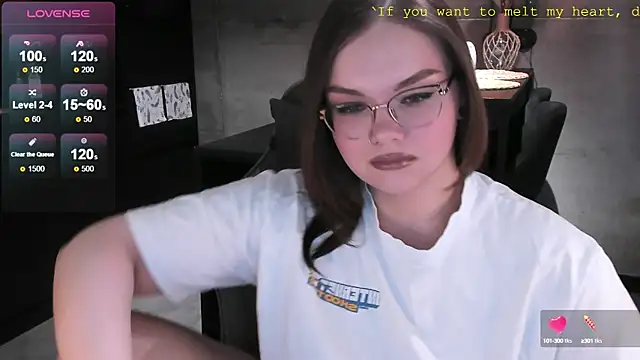 Snapshot of EvaBae chatting on 01-15-25, 12:25 EvaBae online show from 01-15-25, 12:25