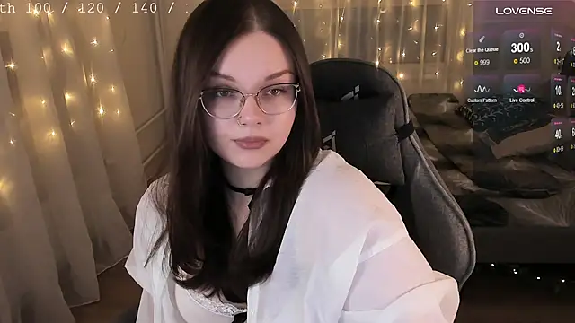 Snapshot of EvaBae chatting on 12-03-25, 07:45 EvaBae online show from 12-03-25, 07:45