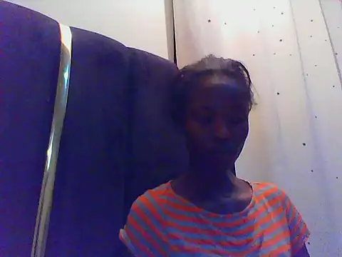 Snapshot of Smasher2010 chatting on 11-15-25, 07:54 Smasher2010 online show from 11-15-25, 07:54