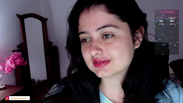 Snapshot of Stephania_18 chatting on 11-28-25, 02:53 Stephania 18 online show from 11-28-25, 02:53