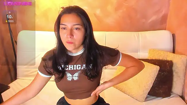 Snapshot of Atenea_Makri chatting on 12-04-24, 02:59 Atenea Makri online show from 12-04-24, 02:59