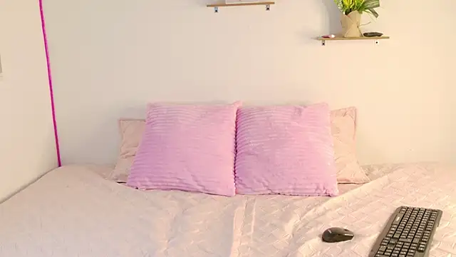 Snapshot of Atenea_Makri chatting on 01-28-25, 11:50 Atenea Makri online show from 01-28-25, 11:50