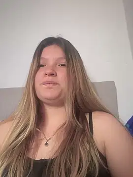 Snapshot of ASLY_MULLERHOT chatting on 12-20-24, 05:29 ASLY MULLERHOT online show from 12-20-24, 05:29