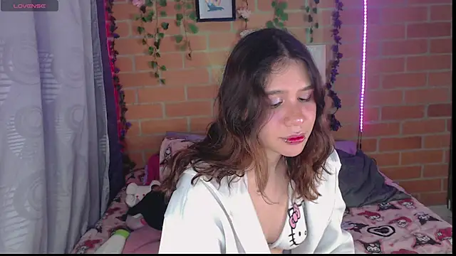 Snapshot of candypaint_7u7 chatting on 10-11-25, 06:39 candypaint 7u7 online show from 10-11-25, 06:39