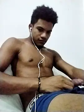 Snapshot of Gutierrez6383 chatting on 03-12-25, 02:30 Gutierrez6383 online show from 03-12-25, 02:30