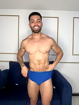 Mackenzzie 777  online show from 10-24-25, 11:01