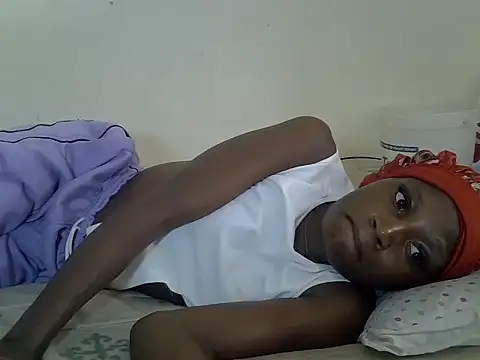 Snapshot of SpicyPetite chatting on 06-09-26, 08:26 SpicyPetite online show from 06-09-26, 08:26