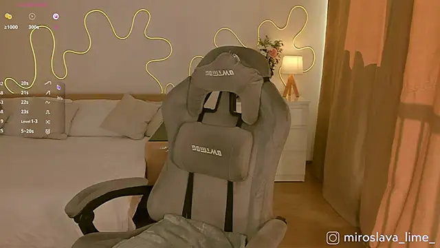 MiroslavaLime online show from 03-22-25, 06:00