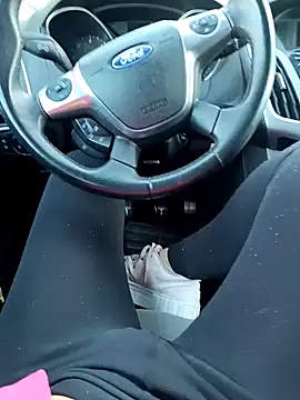 Snapshot of GatitaXD27 chatting on 01-13-25, 08:37 GatitaXD27 online show from 01-13-25, 08:37