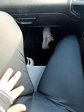 Snapshot of GatitaXD27 chatting on 01-28-25, 10:12 GatitaXD27 online show from 01-28-25, 10:12