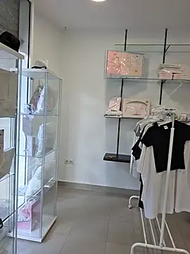 Snapshot of GatitaXD27 chatting on 10-24-25, 08:55 GatitaXD27 online show from 10-24-25, 08:55